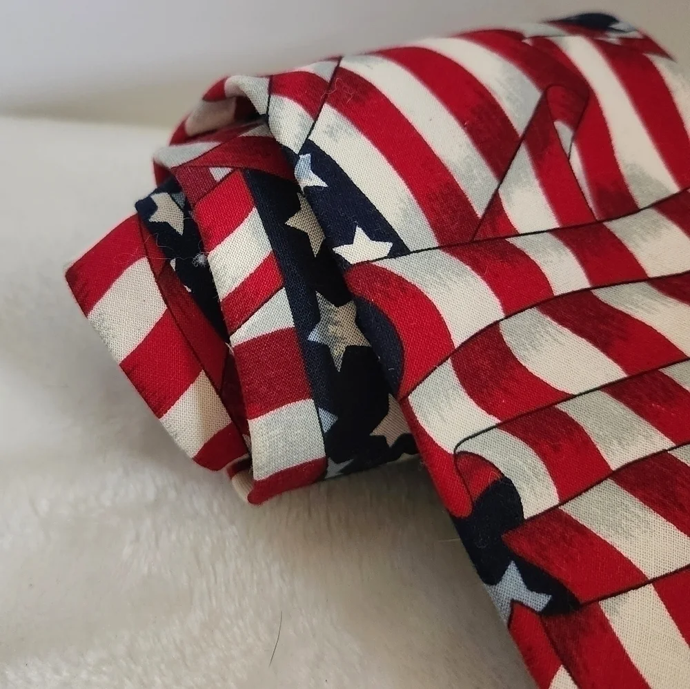 Beans McGee Vintage 90's Patriotic Red White Blue American Flag Necktie Tie